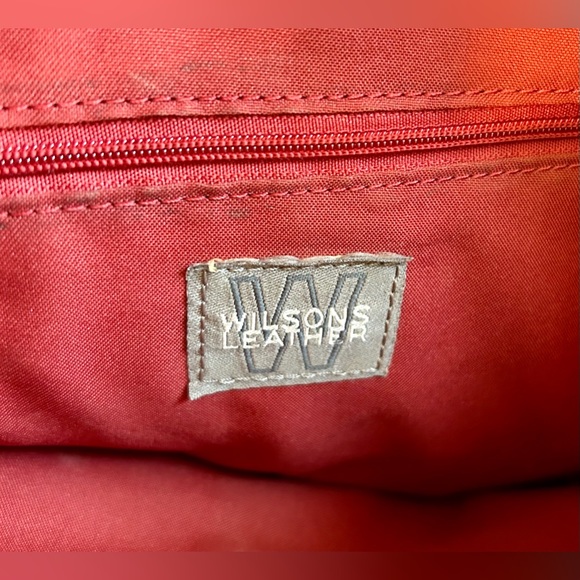 Wilson’s Leather Vintage Red Handbag Zippered Inside Pocket/Magnetic EUC - Picture 4 of 7